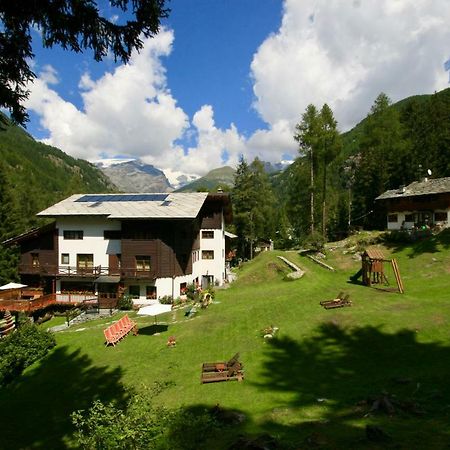 Albergo Villa Anna Maria Champoluc Zewnętrze zdjęcie