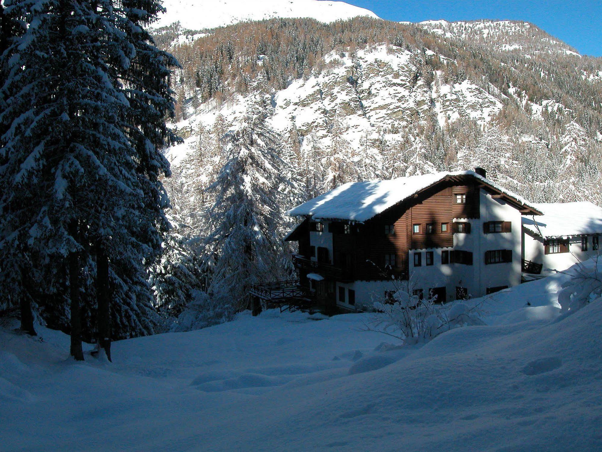 Albergo Villa Anna Maria Champoluc Zewnętrze zdjęcie